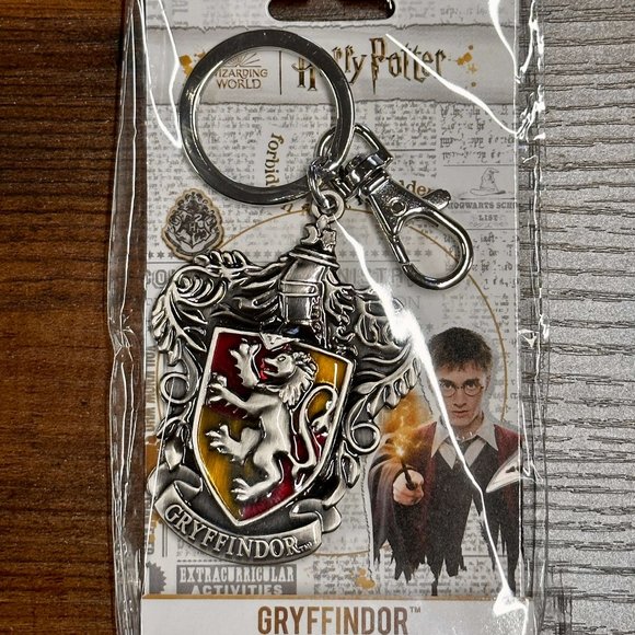 Harry Potter Gryffindor Crest Pewter Key Chain Officially Licensed Hogwarts - Picture 3 of 4
